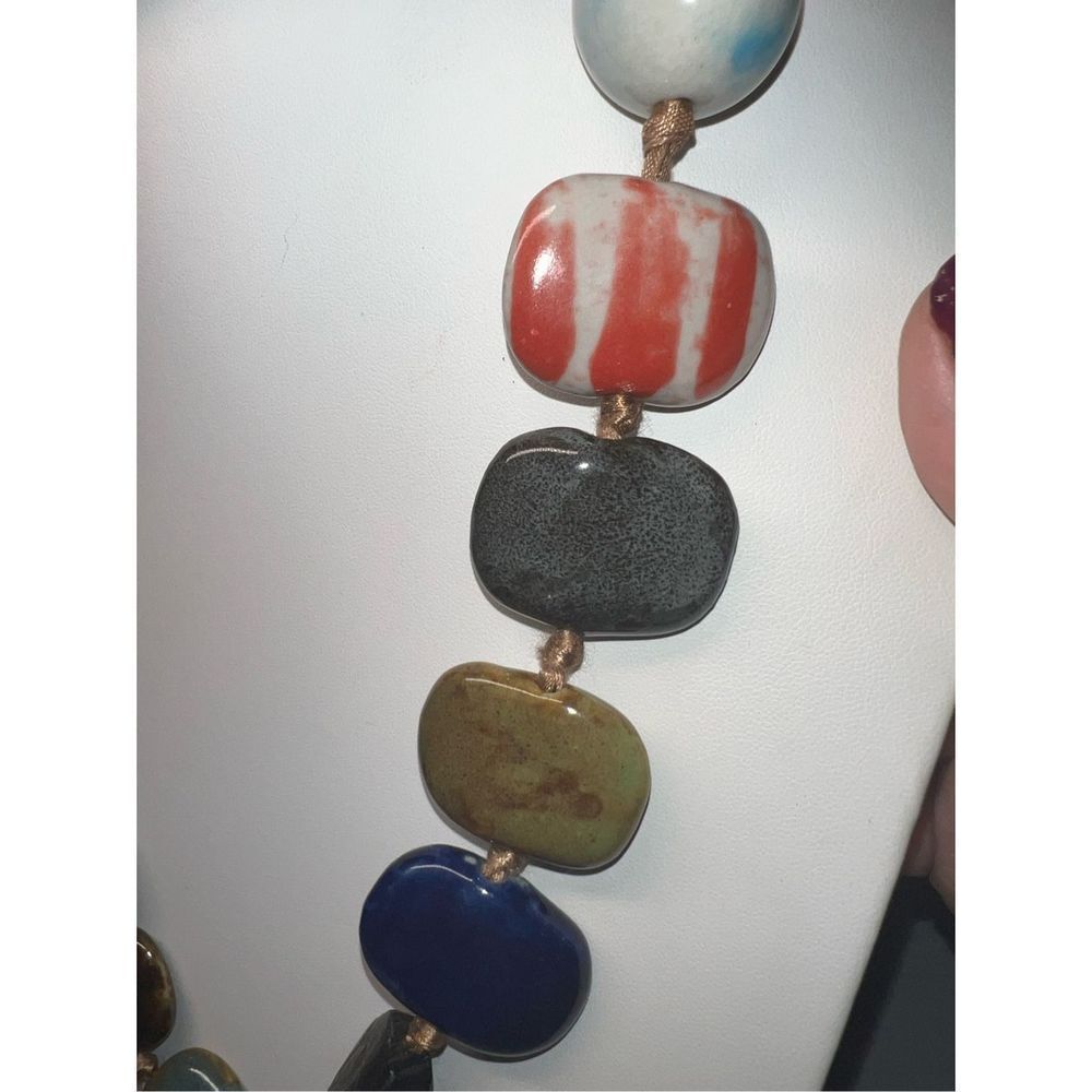 Vintage Large Multi Agate and Gemstone and Wood Beads on Taupe Tie Silk Ribbon - Picture 6 of 11